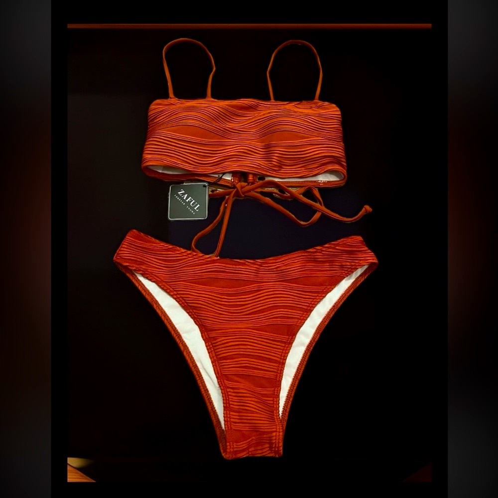 Sexy 2 Pc Bikini Rust Color Removable Pads & Shoulder Straps High Waist Sz S NWT